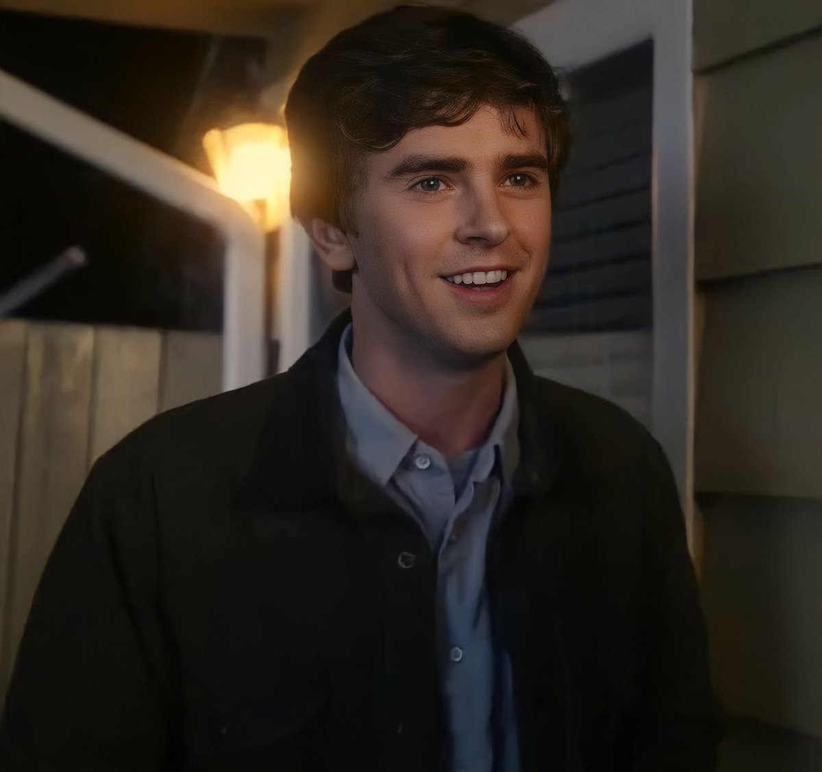 Shaun on that first date 🥞🍏💖💙
#FreddieHighmore #DrDimples #DrShaunMurphy #TheGoodDoctor @freddiehighmore @GoodDoctorABC @SPTV @ABCSignature 
Screencap by @mskitkat2u ♾️💖💙