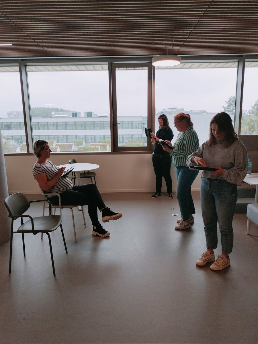 kimthousiast's tweet photo. Blijven gaan ๐ช LabLes @howest in #digitaaleducatiefdesign #AR #VR #MR #WhatAJob #WhatADay https://t.co/VrzbMCZw6d