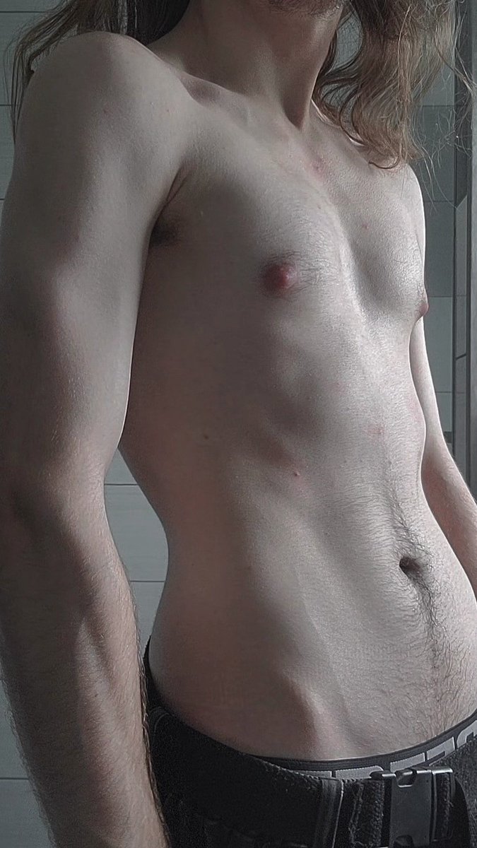 Flo_o3o's tweet photo. Some skinny veiny torso for the tl https://t.co/SDValTFcCr