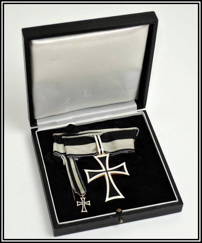 OrderTeutonic's tweet photo. The #Teutonic #Order of #SaintMary's #Hospital in #Jerusalem would like to invite individuals to #Petition for #Membership of the #TeutonicOrder - #DeutscherOrden - #GermanOrder - Please email: kontakt@teutonicorder.com https://t.co/HEIH2NSecJ