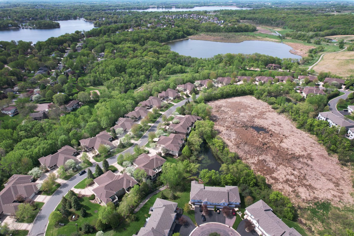 CapitalConstLLC's tweet photo. The Glynwater South neighborhood in Prior Lake is made up of 20 buildings and 42 townhome units. 🏡
The association is now protected by @gafroofing's Timberline HDZ shingles in the color Barkwood!
#ThereWhenYouNeedUs #MultiFamilyMonday #RoofingContractor #Roofing #MultiFamily https://t.co/MmFhbo8iwi