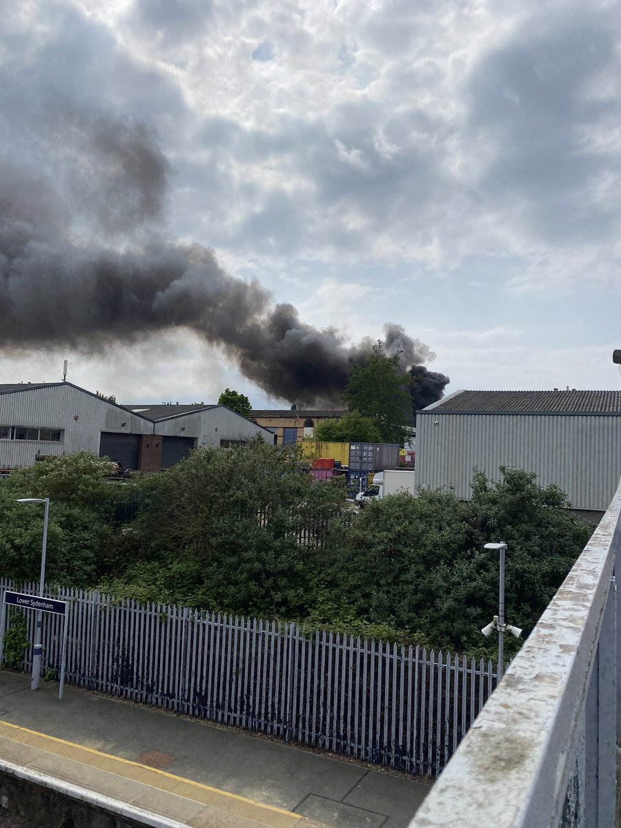 abi_millar's tweet photo. @IsaacSMILE View from Lower Sydenham station https://t.co/G4E45wJSdT