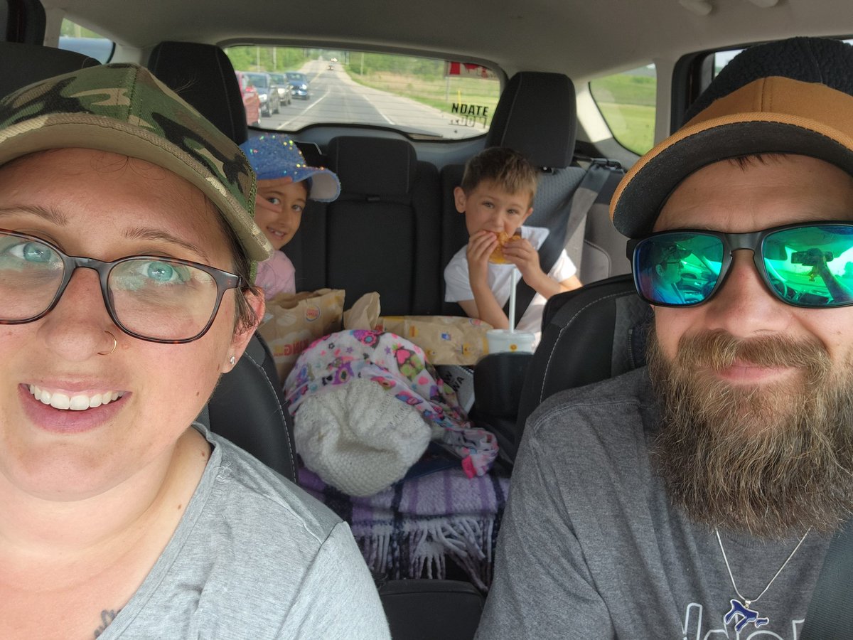 BillyOfishal's tweet photo. If it wasn't for Jesus, I would have permanently destroyed this family. He rescued me from my pit of destruction and made my steps secure. My wife and children still have me in their lives all because of the love Jesus has for me. The same love he has for all of you. https://t.co/PJY0FQJEdz