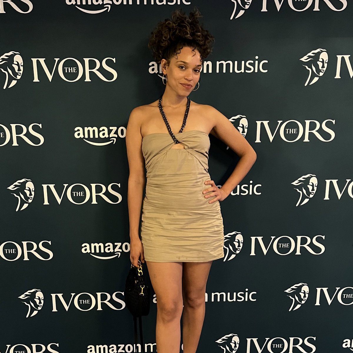 ARTIST NEWS 💫// @IzzyBizu attended The Ivors last week in London.