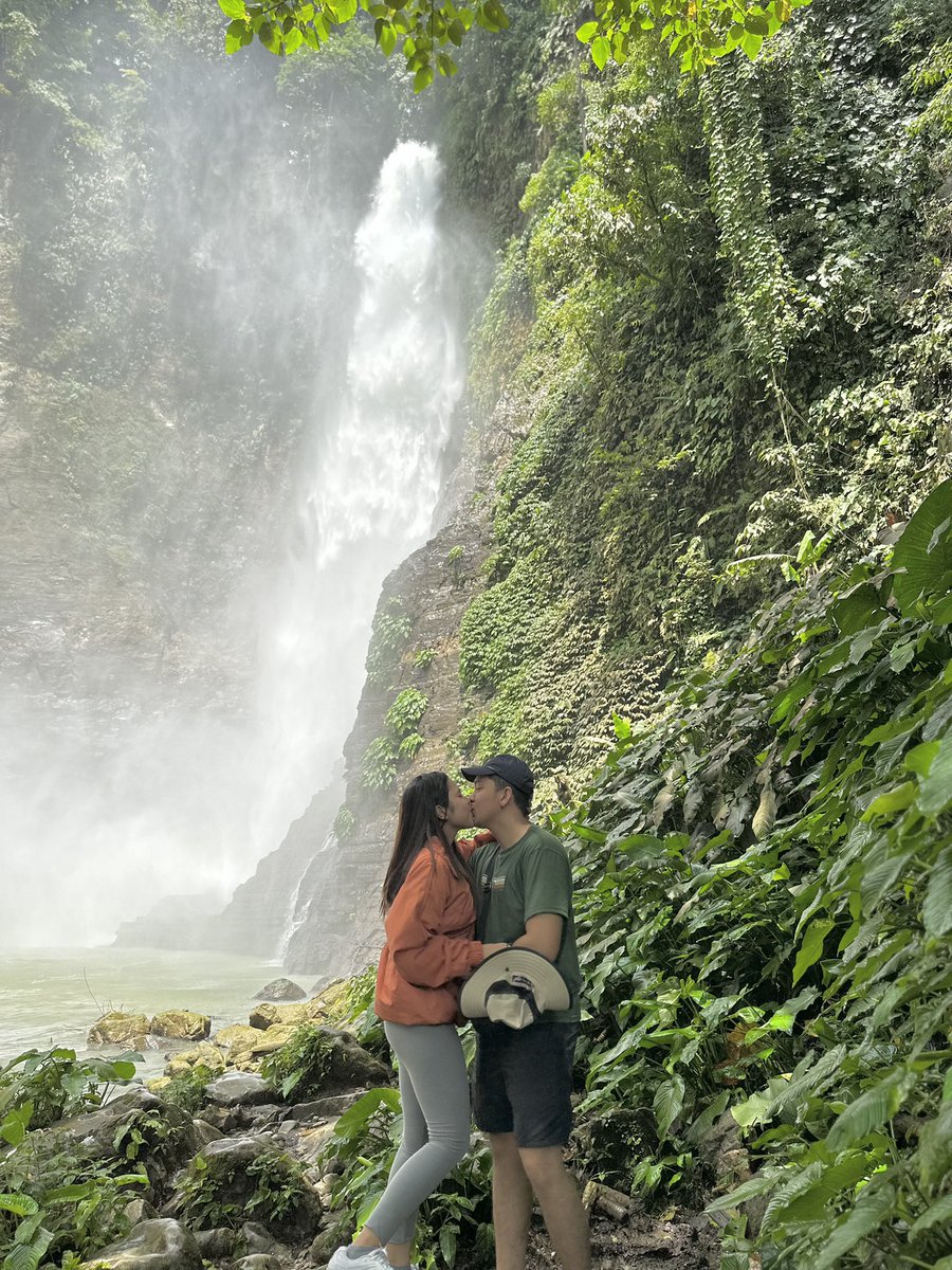 AaronDags's tweet photo. She said Yes...

Yes!! naka laag na mi https://t.co/hWSo9u6oYU