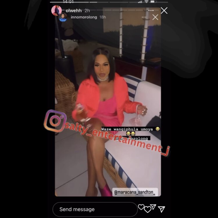 SaltyEntJuice's tweet photo. Olwethu Magudumana hit by Inno Morolong on the head with a champagne bottle while trying to stop a fight which Inno was involved in after telling some girls to sto recording her on their cellphones https://t.co/V17bz4gx0t