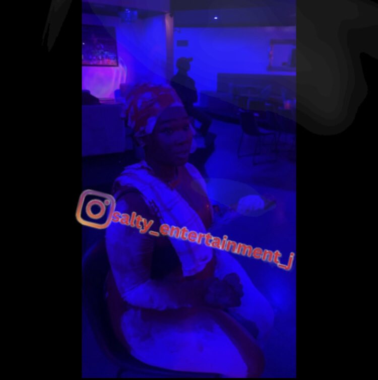 SaltyEntJuice's tweet photo. Olwethu Magudumana hit by Inno Morolong on the head with a champagne bottle while trying to stop a fight which Inno was involved in after telling some girls to sto recording her on their cellphones https://t.co/V17bz4gx0t