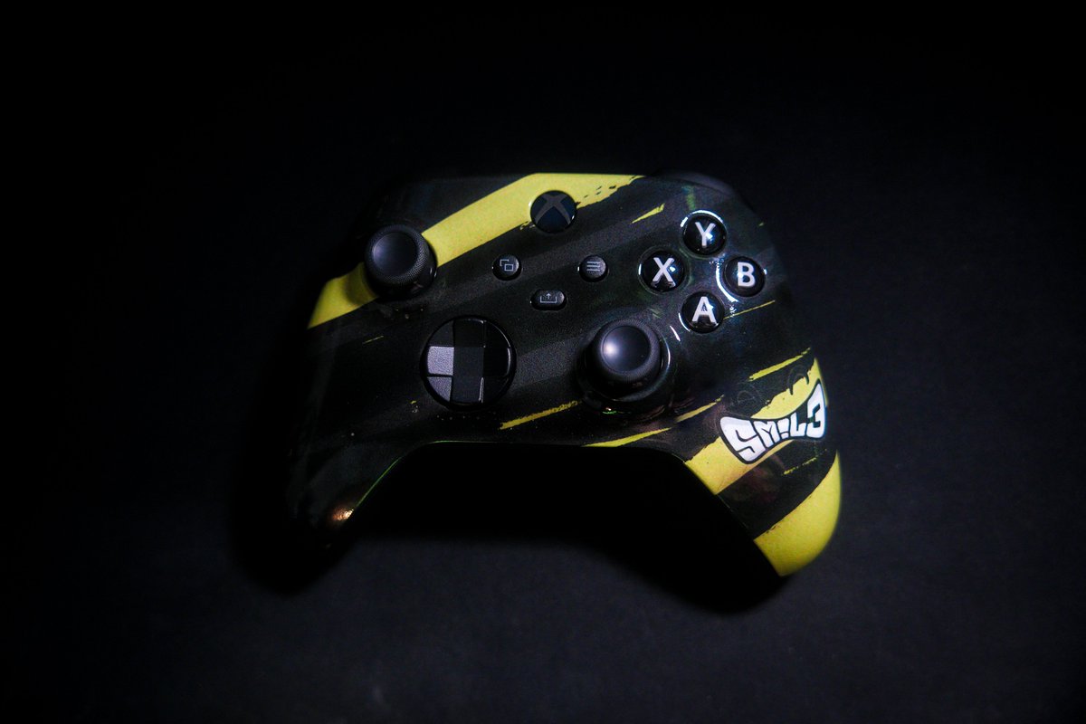 ShopSML3's tweet photo. THE OFFICIAL CONTROLLER OF SM!L3. 🎮
POWERED BY: @OneOffCtrl 

We're also giving away this CUSTOM SM!L3 Xbox Series X Controller to ONE LUCKY PERSON! 👀

✅ Follow @ShopSML3 &amp; @OneOffCtrl.
✅ Like &amp; RT this tweet. 

Winner will be announced 5/26!
#SMILE4EVR. 🤍 https://t.co/oIVRjK0bVe