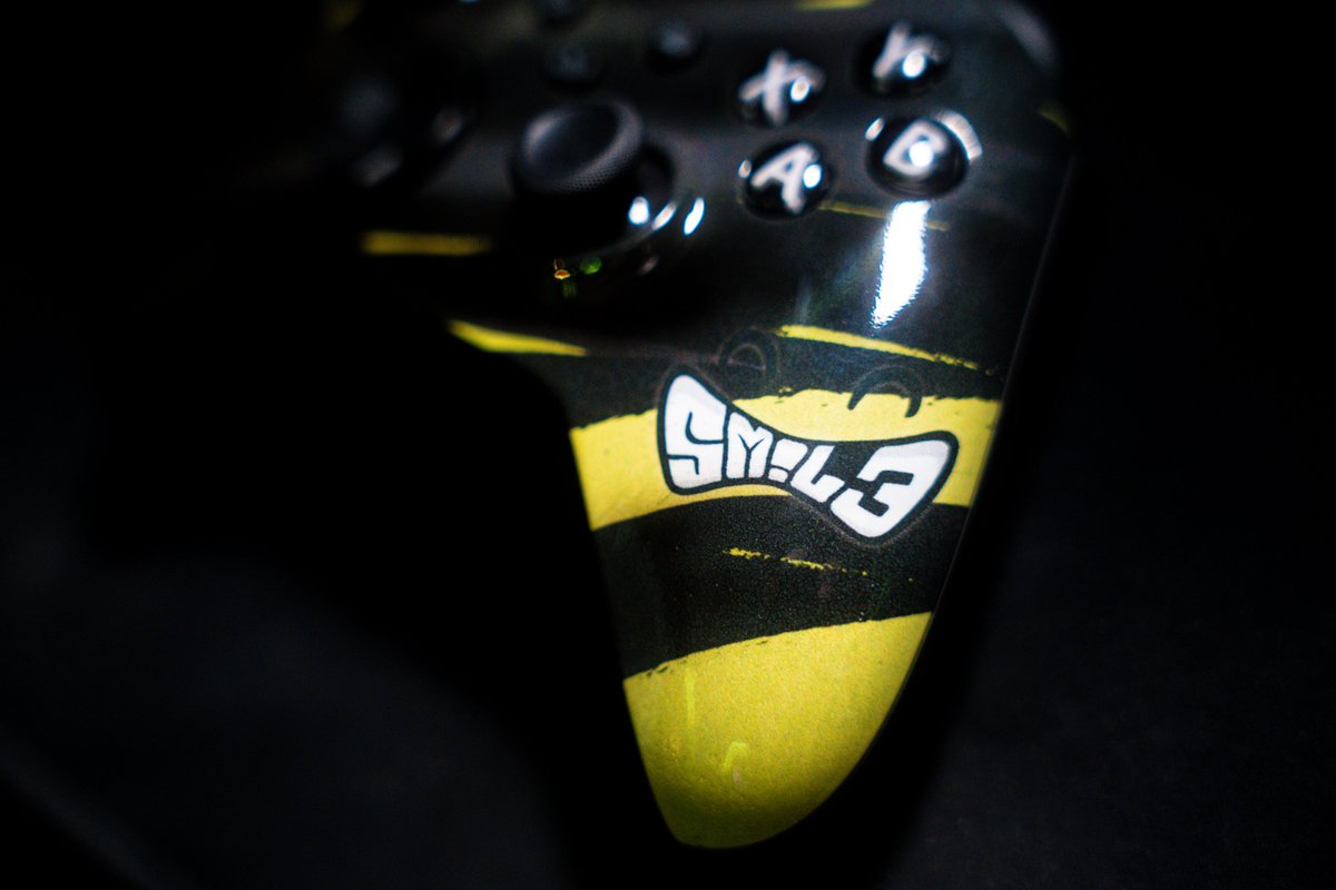 ShopSML3's tweet photo. THE OFFICIAL CONTROLLER OF SM!L3. 🎮
POWERED BY: @OneOffCtrl 

We're also giving away this CUSTOM SM!L3 Xbox Series X Controller to ONE LUCKY PERSON! 👀

✅ Follow @ShopSML3 &amp; @OneOffCtrl.
✅ Like &amp; RT this tweet. 

Winner will be announced 5/26!
#SMILE4EVR. 🤍 https://t.co/oIVRjK0bVe