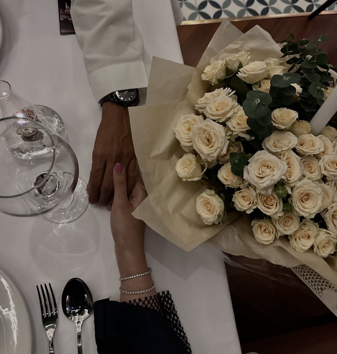ghuseinflowers's tweet photo. L O V E https://t.co/kACZZS3t6g