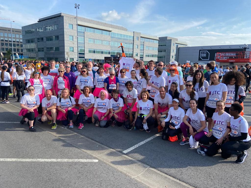 ThinkPinkLux tweet media