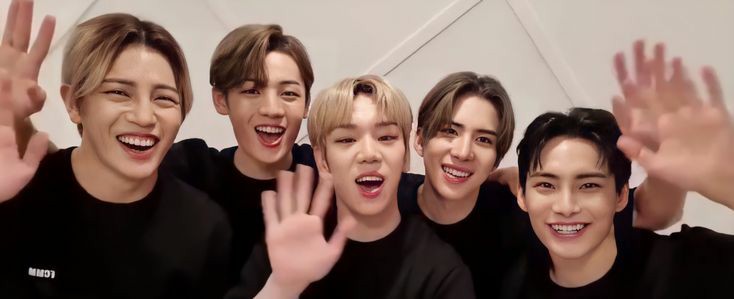 junsoftly's tweet photo. thank you for always being a light in the darkness. i'm always thinking of a.c.e, supporting you and i can't wait for you guys to come home. here's to another year of adventure calling emotions ❤

@official_ACE7
#에이스_6주년_초이들_덕분이야❤️
#에이스_데뷔6주년_축하해 https://t.co/eGHkrcztMZ