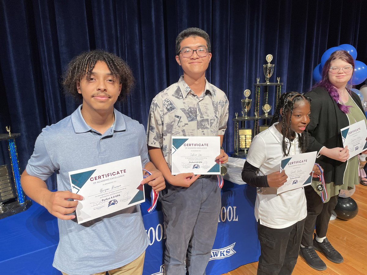 PERFECT…can you imagine how hard these students have worked? 4.0 Seniors! Congratulations, Stephanie, Sarah, Joshua, and Bryan!