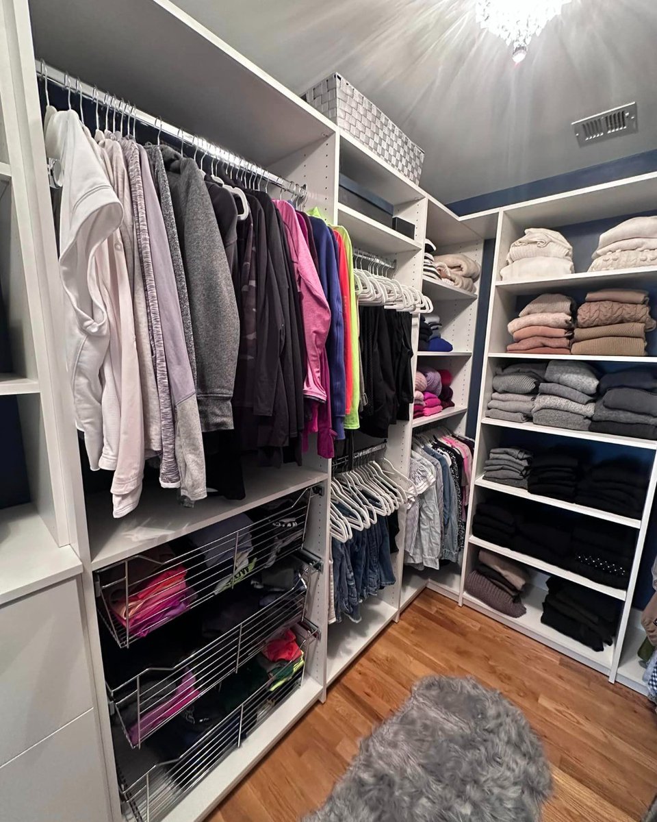 ClosetsByDesign's tweet photo. Great work from Closets by Design Connecticut ✨ They added so much storage to Valerie's closet with plenty of hanging and folding space as well as wide pull-out baskets! What's your favorite part of this closet? #ClosetsbyDesign #HomeOganizers #GetOrganized #StayOrganized https://t.co/hLTWitUAhR