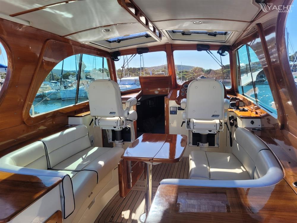 theyachtmarket's tweet photo. Hinckley Picnic Boat 37 for sale, built in 2018 https://t.co/GJzmj0t5mX
#hinckley #beinyachts #yachtbroker #boatsales #boatshow #boats #ybaa #abya #iyba #boatsforsale #yachtsales #brokerage #yachts #classifieds #sellboats #marketing #TheYachtMarket #livethedream https://t.co/GH7fEeEkzJ