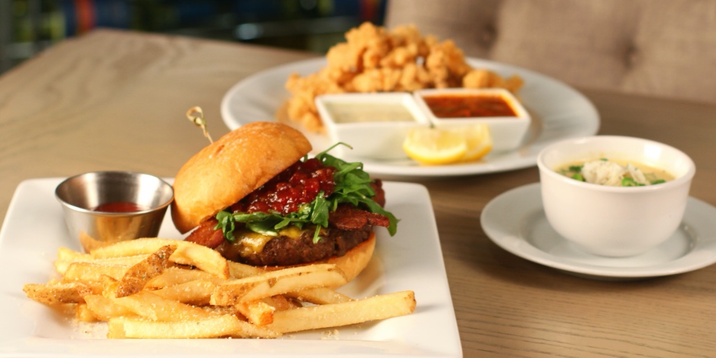 thesacredpepper's tweet photo. Monday is a welcome sight when dinner looks like this. 😍 Sink into the juicy Angus Burger as part of our customizable 3-course Ciao Monday dinner. https://t.co/KZcgJRlPwR
#angusburger #ciaomonday #ciao #monday #newweek #tampafoodie #tampaeats #tampafood #tampaeatsout #tampa https://t.co/ktV0wjB5BQ