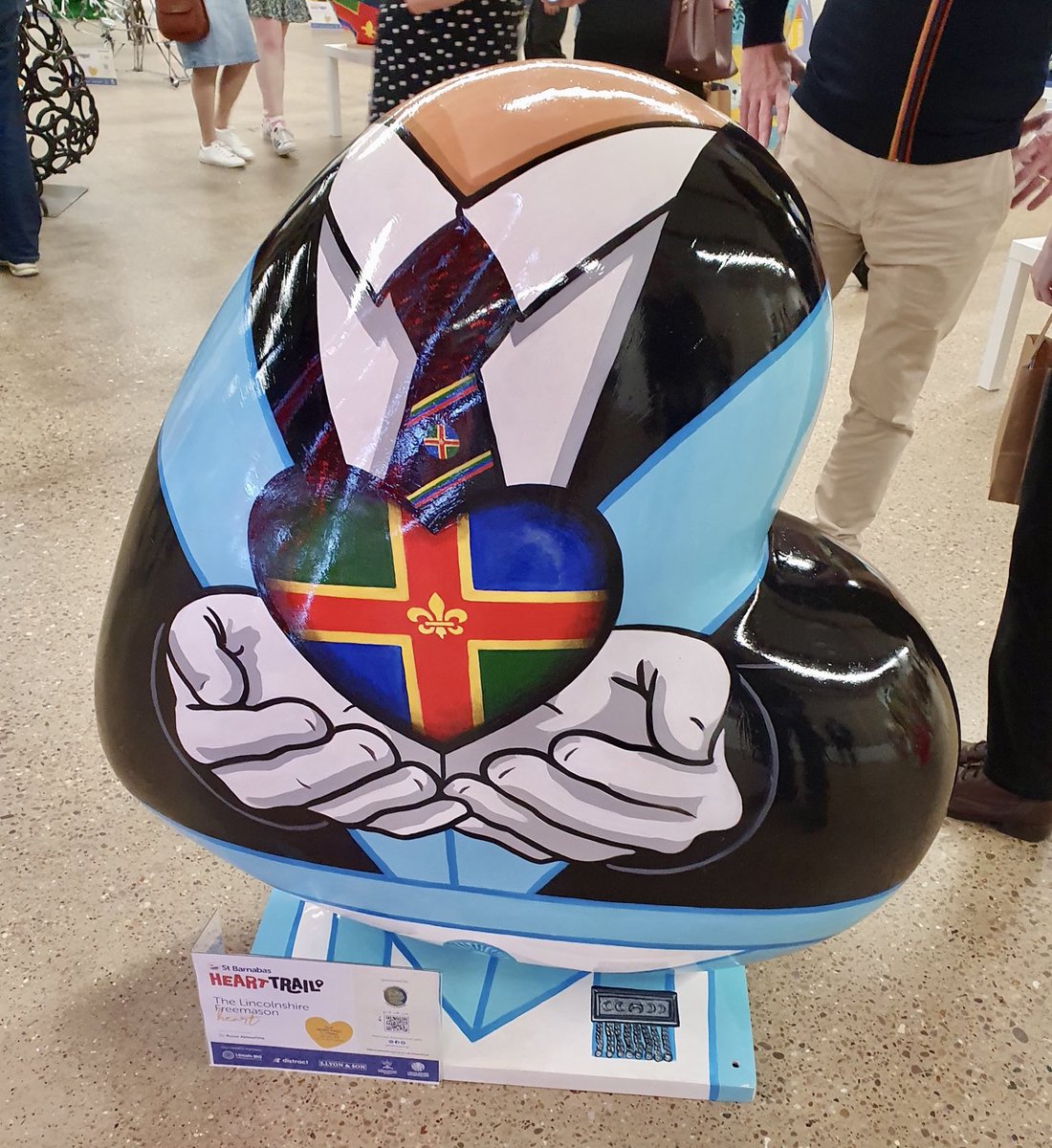 lincsmasonic's tweet photo. Tens of thousands of travellers passing through Lincoln’s central transport hub will see Lincolnshire #Freemasons heart as part of the ⁦@StBarnabasLinc⁩ HeART Trail from June 10th - and learn where we meet in our Province ⁦@stb_hearttrail⁩ ⁦@Shayonthesquare⁩ https://t.co/k2CWAwgsqf