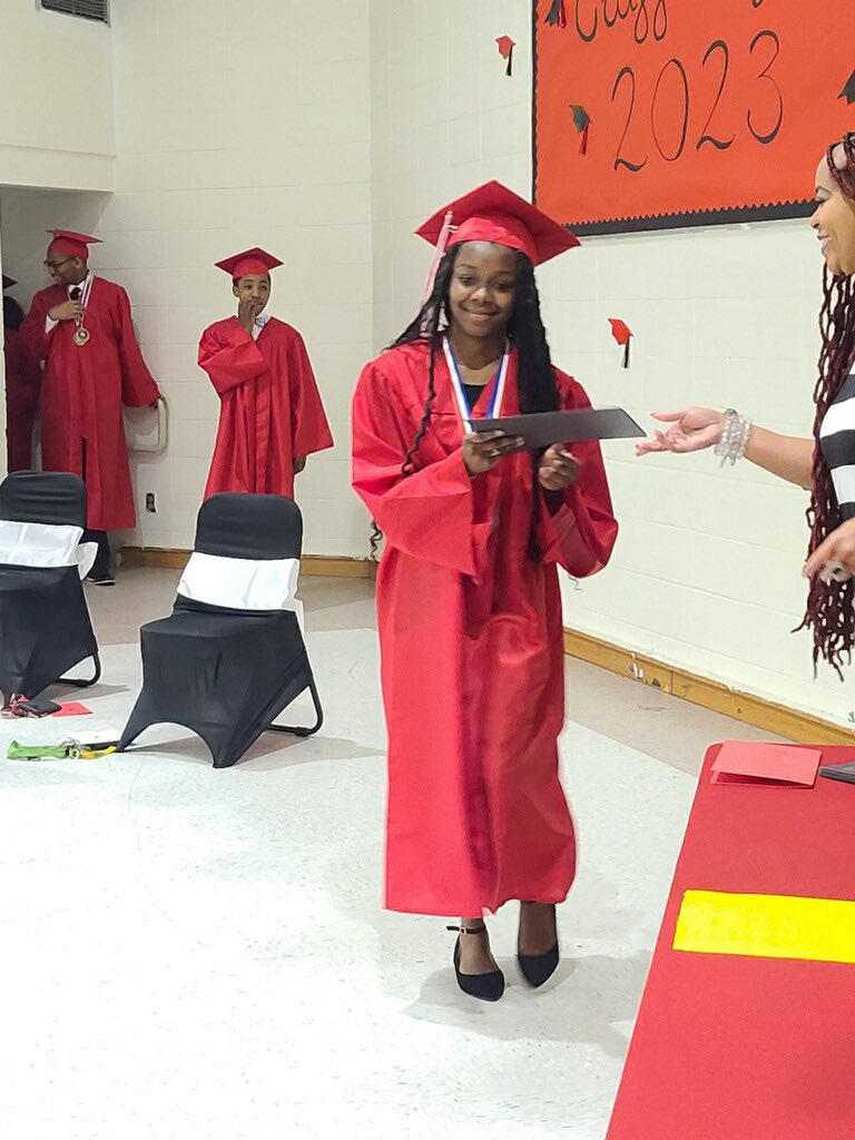 GaryvilleMagnet's tweet photo. GMMS 8th Grade Exit Program…#excellenceisahabitatGMMS https://t.co/ci2sfyaNSJ