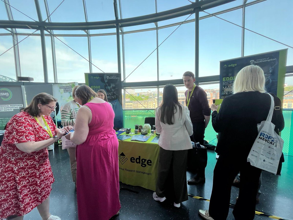 EDGEclinical's tweet photo. Our Knowledge team have been busy networking with @NHSRDForum delegates 🤝

Find out about EDGE &amp; the next #EDGEuser conference at stand 1️⃣0️⃣

#RDF23 #EDGEnews https://t.co/URTbe6IReD