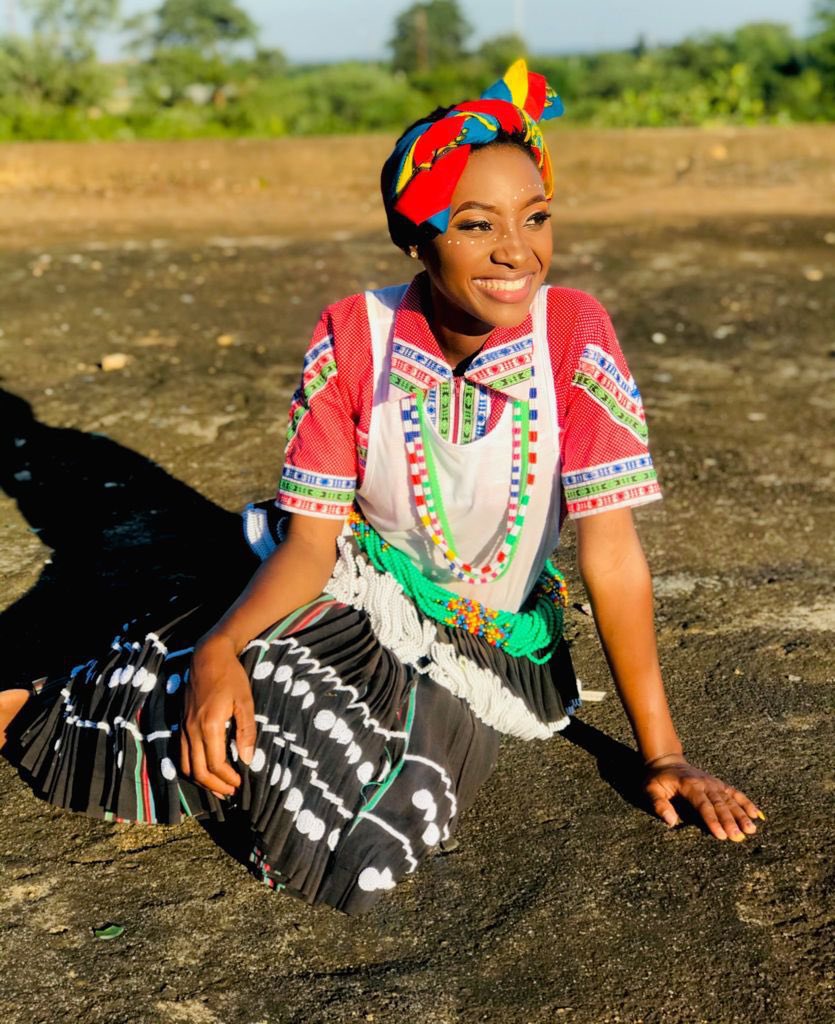 IamMzilikazi's tweet photo. RIPERILE: Bombani maxaka vamatiko va navela #CelebrateAfrika 20 https://t.co/jOL0bm8sv6