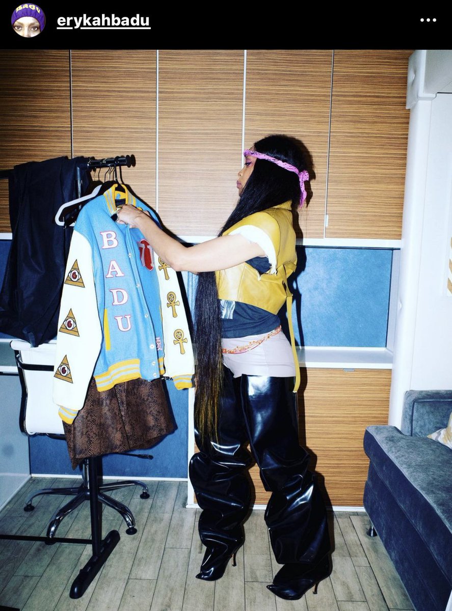 Tapeplus's tweet photo. Since I’ve been gone a lot of life has happened. One thing is I collaborated with Erykah Badu with my brand Supa and made this crazy collection https://t.co/QELNoBW1YA