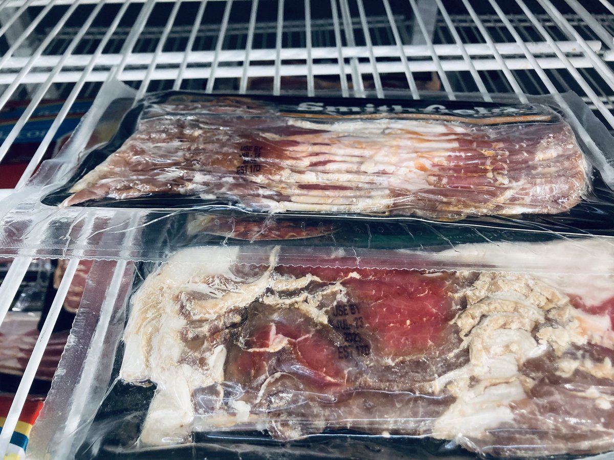 loooouu222's tweet photo. Let’s see what’s for sale at dollar general today you’re telling me you didn’t know it was dis colored when you were putting it out? https://t.co/rHign05bbo