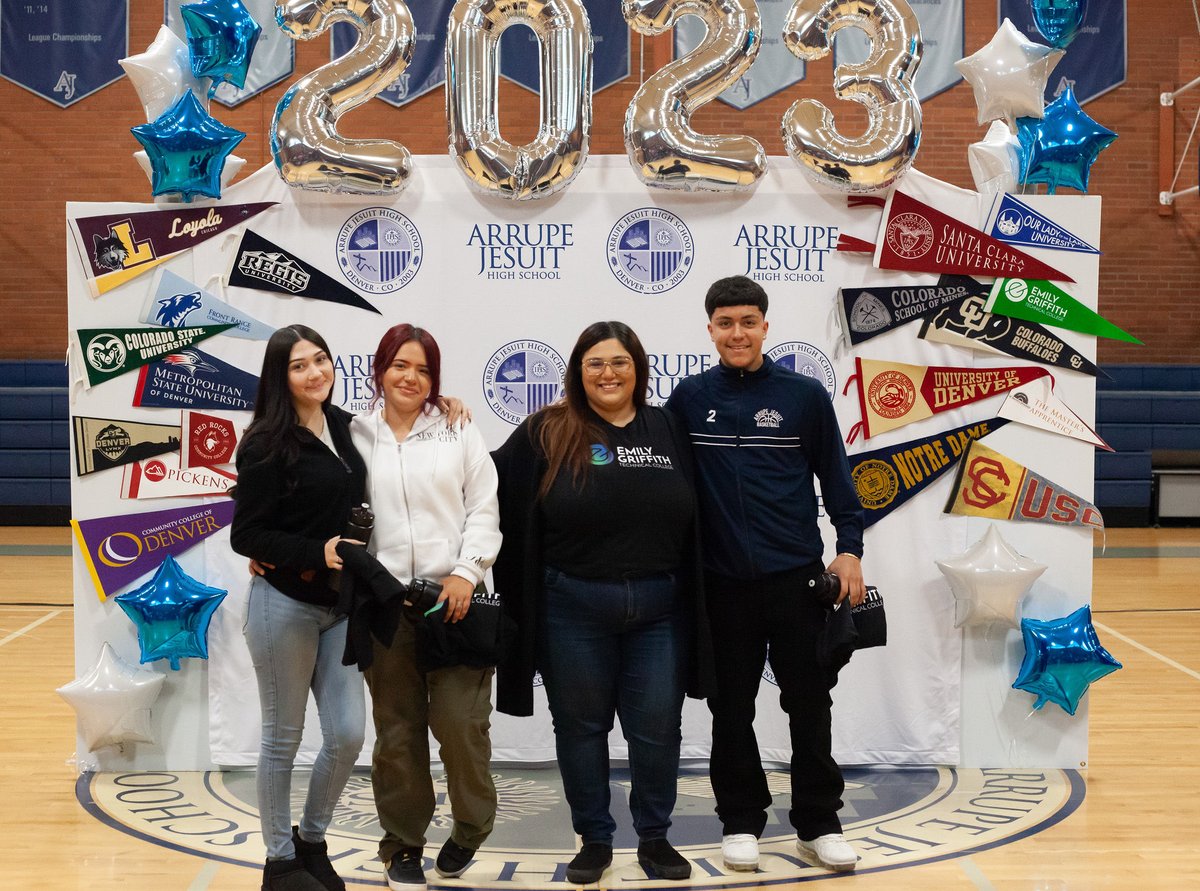 Emily Griffith Technical College (@egtechcollege) on Twitter photo Senior Signing Day at Arrupe
Jesuit High School 🤩💚 <a href="/arrupejesuit/">Arrupe Jesuit High School</a>
Our amazing recruiter, Andrea Macias, is pictured with seniors who have committed to Emily Griffith Technical College✨ Congratulations to the graduates and we welcome you all with open arms! Senior Signing Day at Arrupe
Jesuit High School 🤩💚 <a href="/arrupejesuit/">Arrupe Jesuit High School</a>
Our amazing recruiter, Andrea Macias, is pictured with seniors who have committed to Emily Griffith Technical College✨ Congratulations to the graduates and we welcome you all with open arms!
