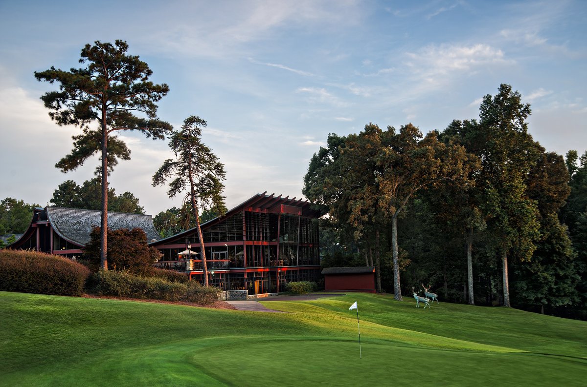 The first round is underway at the 2023 AGA Women's Amateur Championship NorthRiver Yacht Club! Follow the action with live scoring here: golfgenius.com/pages/90919890…