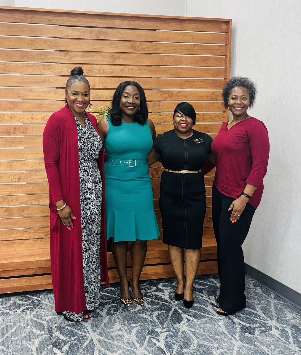 UofSCStaffSen's tweet photo. President @RushondraJames  and Senators Leslie, Johnson, and Murphy attended the SC State Employees’ Association annual meeting this past Saturday. They’re pictured with SCSEA’s Executive Director, Mr. Washington. Thanks for inviting @UofSCStaffSen ! https://t.co/OctWJvYzcZ