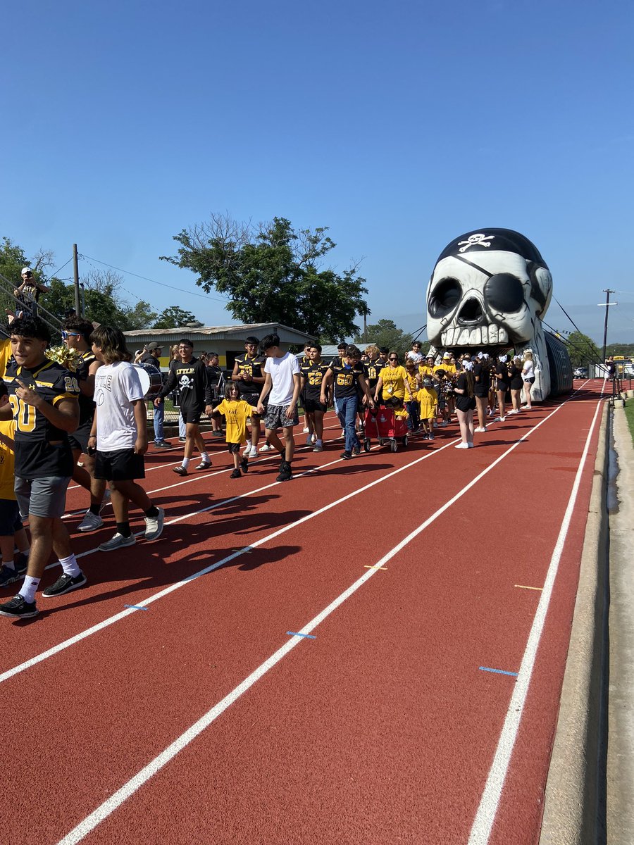 Rachel Reyes tweet media