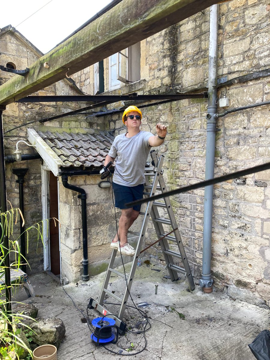 thehoppoleLS's tweet image. A BIG thank you to our latest bunch of brilliant volunteers who helped us to clear a very grimy roof space &amp;amp; remove the rear canopy from the pub. It was dirty work so our (hard) hats go off to them for their valuable contribution #bathpubs #communityhub #limpleystoke #welovebath