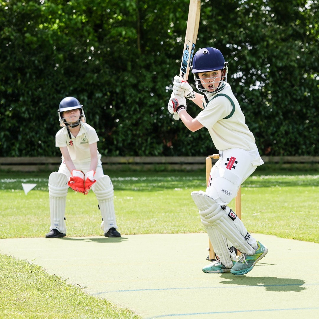 KESPreparatory's tweet photo. Doing what #StroudY6 love doing best: enjoying cricket in the sunshine!
#StroudSport #SchoolSports #StroudSsch #HampshireSchools #ForeverUndaunted #Primaryschoolcricket https://t.co/bvuAQDBcRS