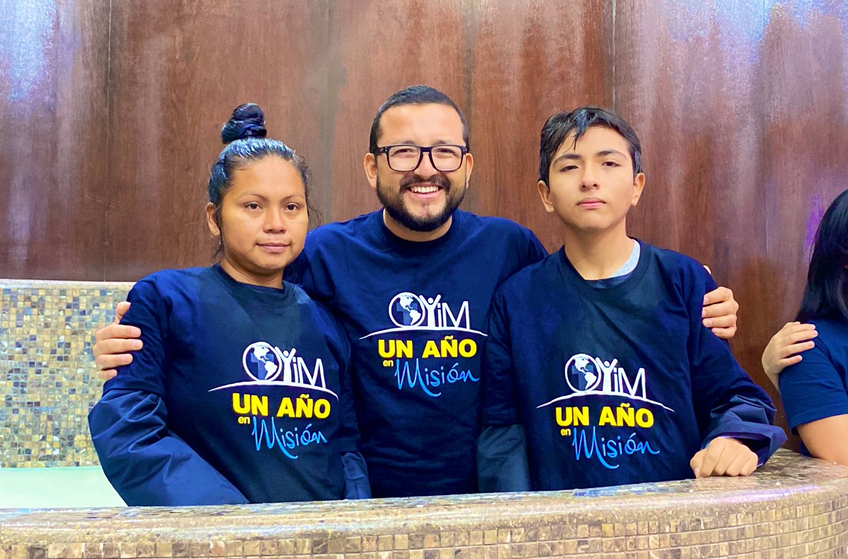 Sandra y Felix fueron alcanzados por el trabajo misionero del equipo #OYIM 🙏 de la Unión Peruana del Norte 🇵🇪 en Jicamarca. Hoy, fueron bautizados por el pastor Alan Cosavalente para nacer como misioneros para el reino de los cielos. 📖🌎 #IglesiaViva