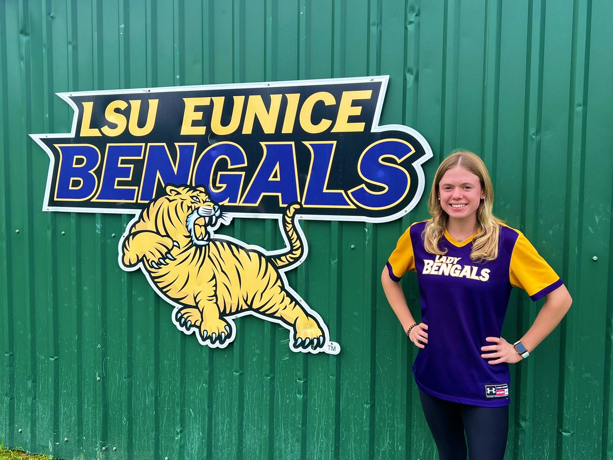 MakElisar2024's tweet image. COMMITTED!!! GO BENGALS!🐅💜💛 #lsue #lsuesoftball #bengals #committed #dreamcometrue @LSUEBengalsSB @CoachCollins_11 @coachKasey
