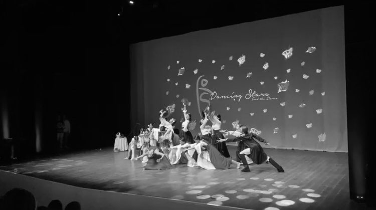 _mjalcalaaa's tweet photo. que bonita es la danza ❤️‍🩹 https://t.co/L2LeKaZbGA
