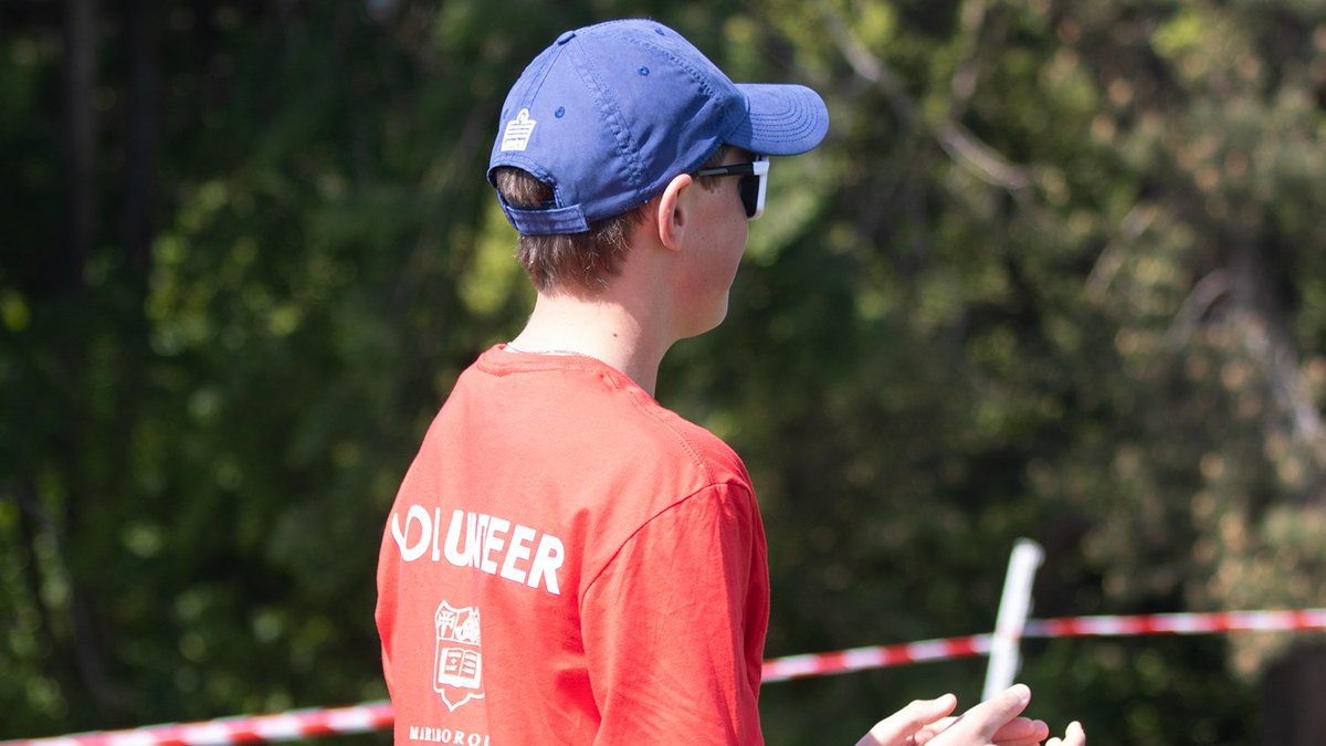 Marlborough College (@marlboroughcol) on Twitter photo Thank you to the 93 pupil volunteers for helping ensure this year’s <a href="/SchoolTriathlon/">Knight Frank Schools Triathlon</a> here at Marlborough was such a success. Pupils assisted in a range of tasks including car parking, guides, photography and event interchanges. Thank you to the 93 pupil volunteers for helping ensure this year’s <a href="/SchoolTriathlon/">Knight Frank Schools Triathlon</a> here at Marlborough was such a success. Pupils assisted in a range of tasks including car parking, guides, photography and event interchanges.