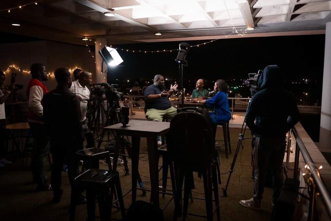 This is a <a href="/samanthamogwe/">Samantha Mogwe🇧🇼🇿🇲</a> celebration tweet! Please, guys, my sister has been working! 
To consistently be booked and inspiring for 10+ years! 
BIG UP SAM! KEEP UP THE GREAT WORK!