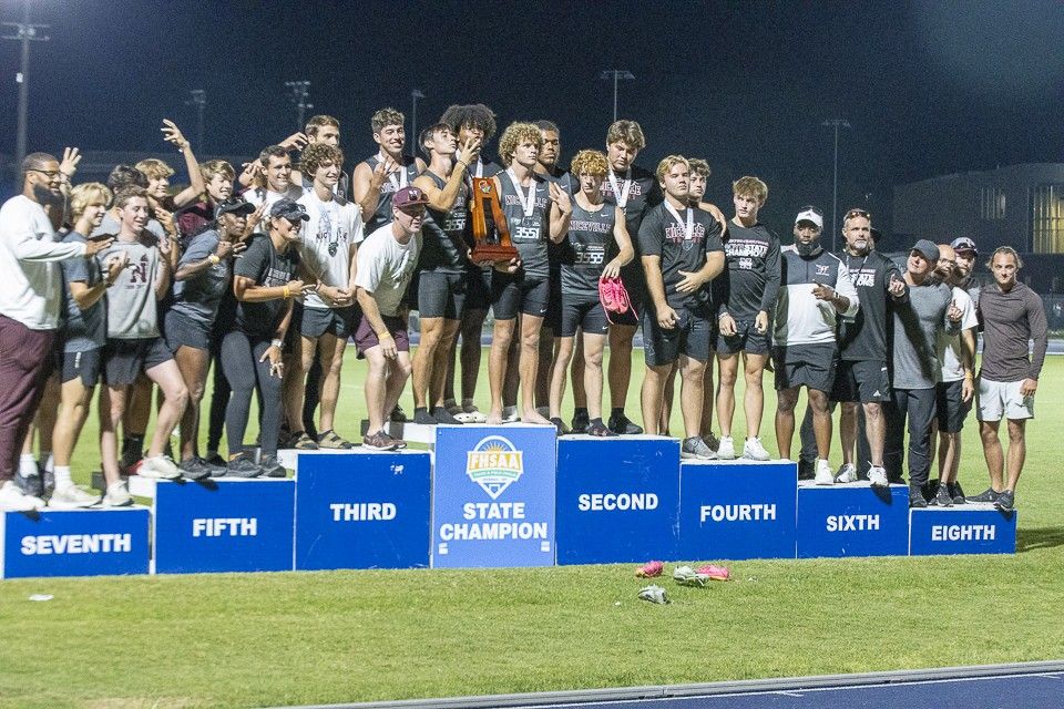 flrunners's tweet photo. 3-Peat for Niceville boys as your 2023 FHSAA 4A state track &amp; field champions! Field events were huge for them once again contributing 55 1/2 of their 65 1/2 points...which was still adds up to being more than the next closest teams in the field.
Results: https://t.co/5QgUEju6t9 https://t.co/z1dP5d4HYD