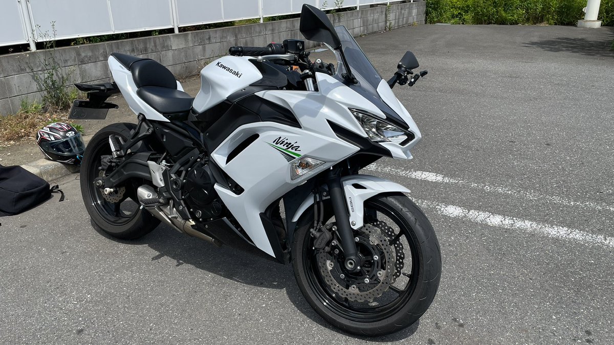 takachan_fen's tweet photo. Ninja��リーズのかっこよさは異常
#ninja #ninja250 #Ninja400 #Ninja650 #zx6r #Kawasaki #バイクのある生活 https://t.co/Yw1fXSbIwy