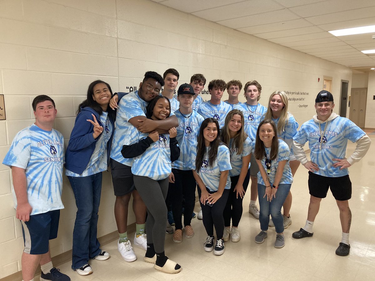 Mrs. Makrinos tweet media