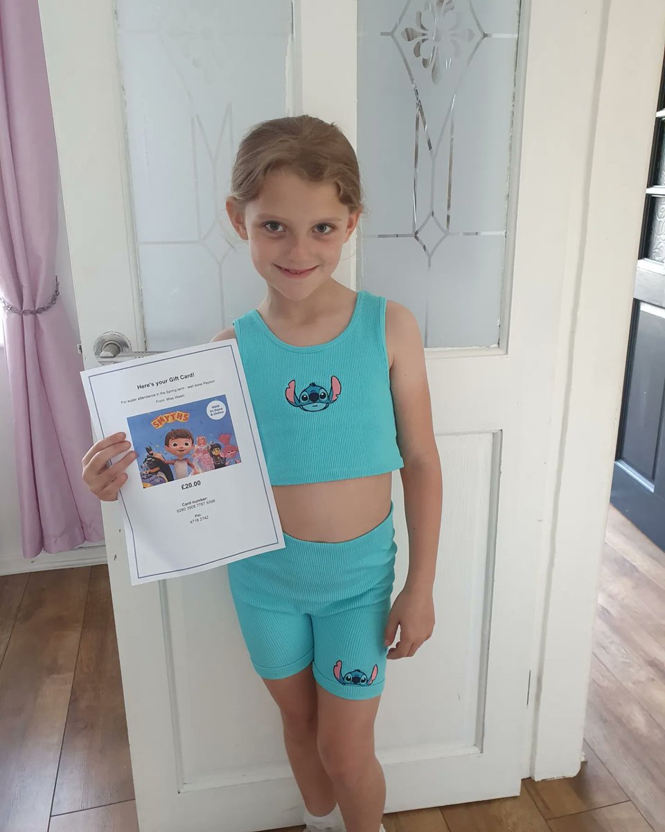 VickySl17's tweet photo. @HolySpiritWA9 Peyton is so happy to of won the Smyth voucher 😍🌟😍🌟 https://t.co/pafqXlrsM0