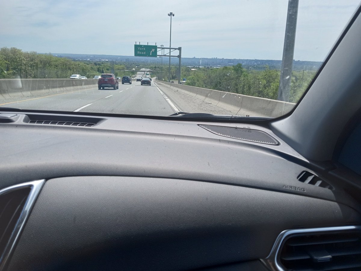 FearIvanka's tweet photo. I'm an anxious traveller. But... I drove to Hamilton for the first time. Now to prepare for the flight to NYC for Thrillerfest. Anxiety, take a vacation! #thrillerfest #ITWdebuts #anxiety #hatedriving #hateflying #excited https://t.co/d1t9ZTWegw