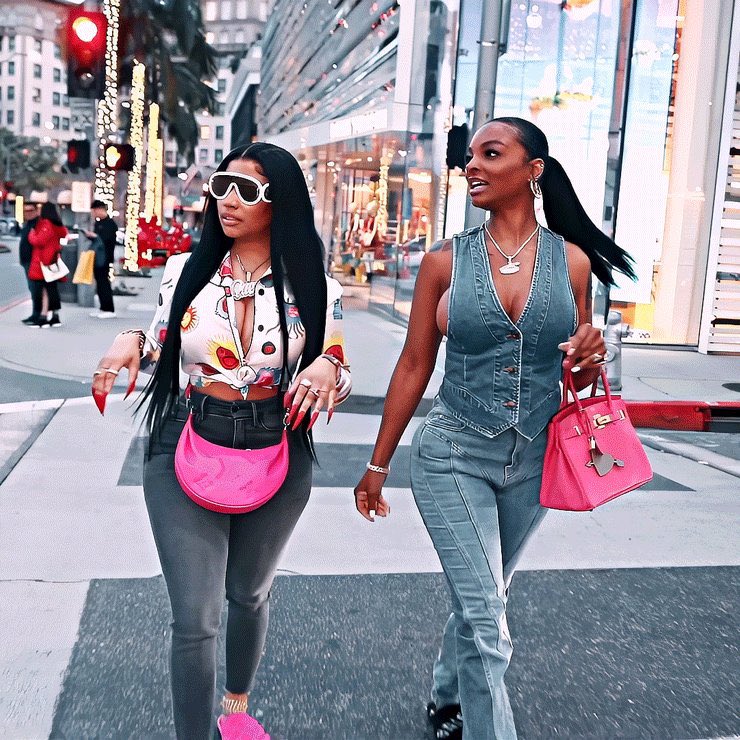 sosochunli's tweet photo. https://t.co/V1VvOIv4zz 👀#redrubydasleezevideo 💃🏾In a loop I watch >>>>> Nicki Solo 🙋🏾♀️ https://t.co/Y311We5JSf
