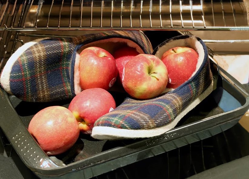 Elle quand on lui dis de faire des chausson aux pommes