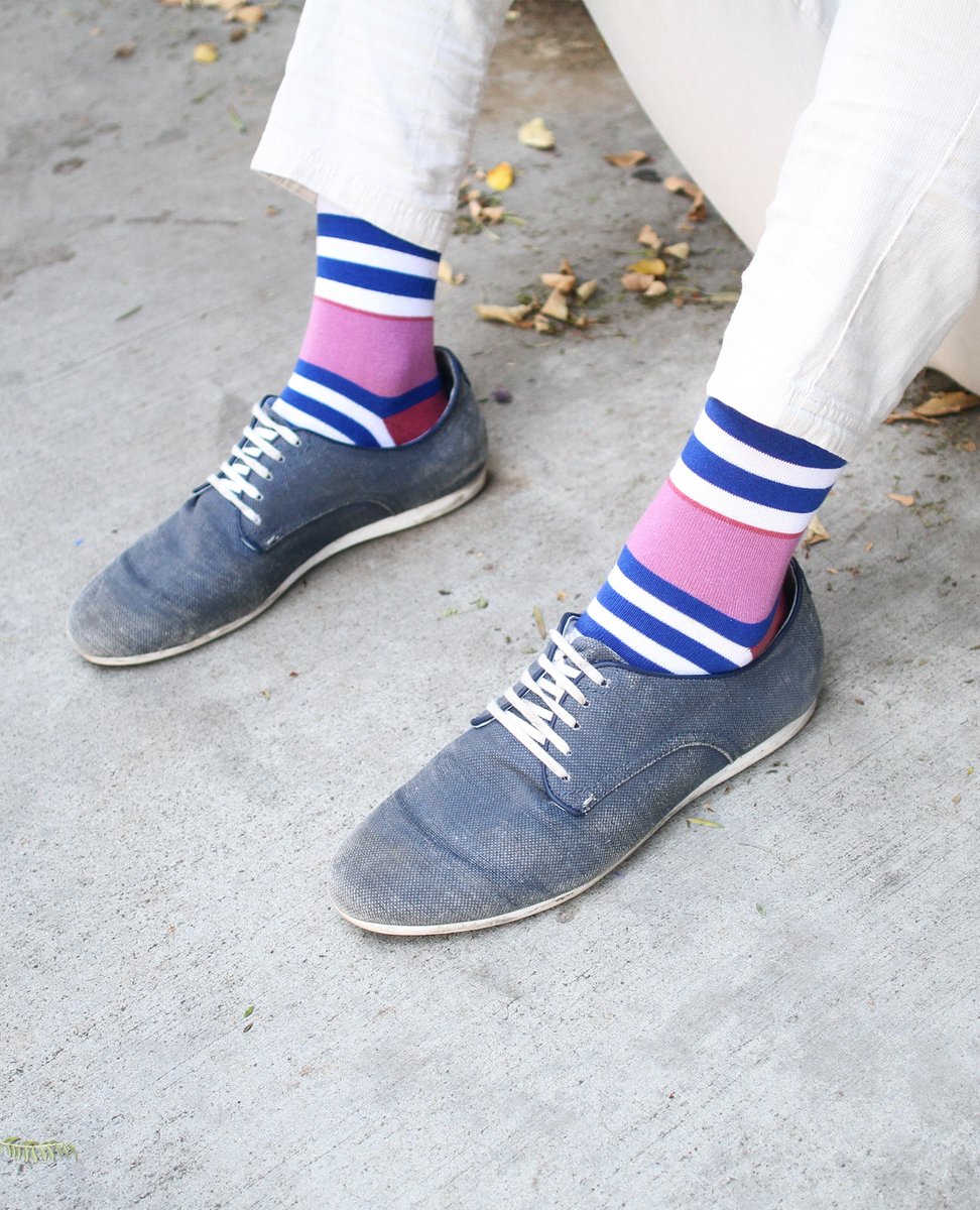 ExecSocks's tweet photo. Boring socks are a thing of the past 🧦 Our collection of stylish and comfortable dress socks are the perfect way to add a touch of personality to any outfit.

#classymen #mensfashion #menstyle #menwithclass #menwithstyle #gentleman #gentstyle https://t.co/cPsYg4fzzP