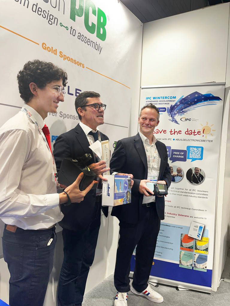 WellerTools's tweet photo. Congras to all participant & winners of the #IPC #handsoldering contest at #FocusonPCB in #Vinzenza, #Italy. #Weller als IPC 2023 #Gold #Sponsor is proud to such high #quality results!
#competition #WellerTools #partner https://t.co/LWyUhLSOcH