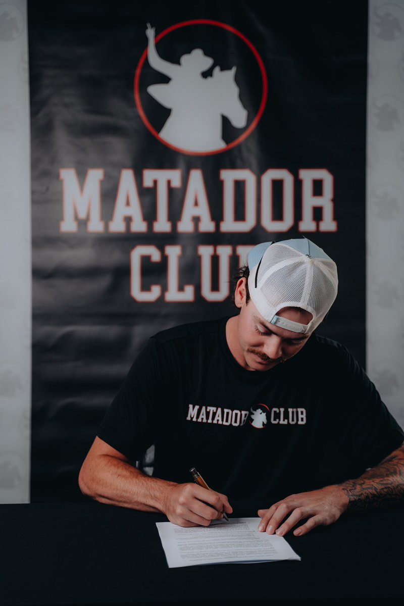 BlessieBo's tweet photo. Big thank you to all of the donors who made this possible! Looking forward to giving back to the community that has cheered us on all Spring! @MatadorClubOrg https://t.co/AZq5Ap6yu7