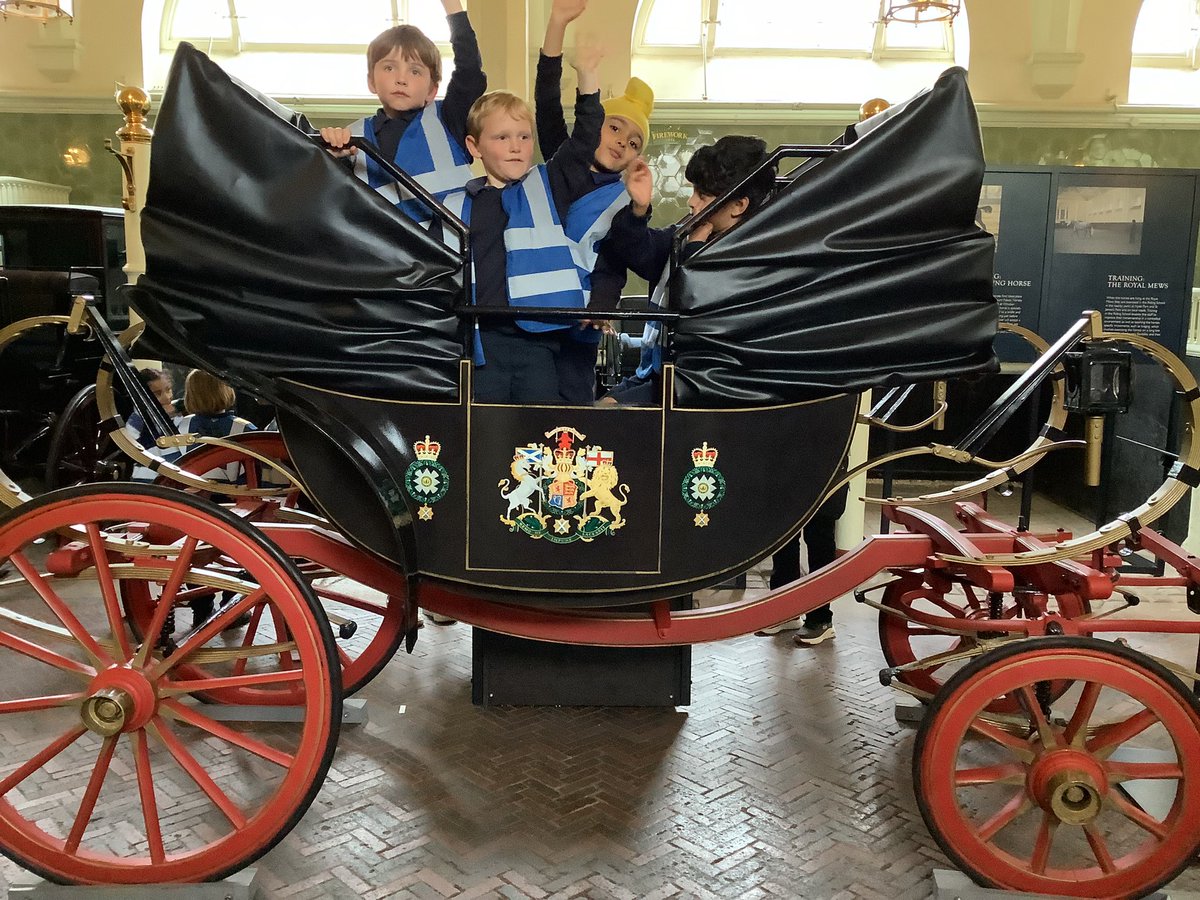 Year1@fircroft.family tweet media