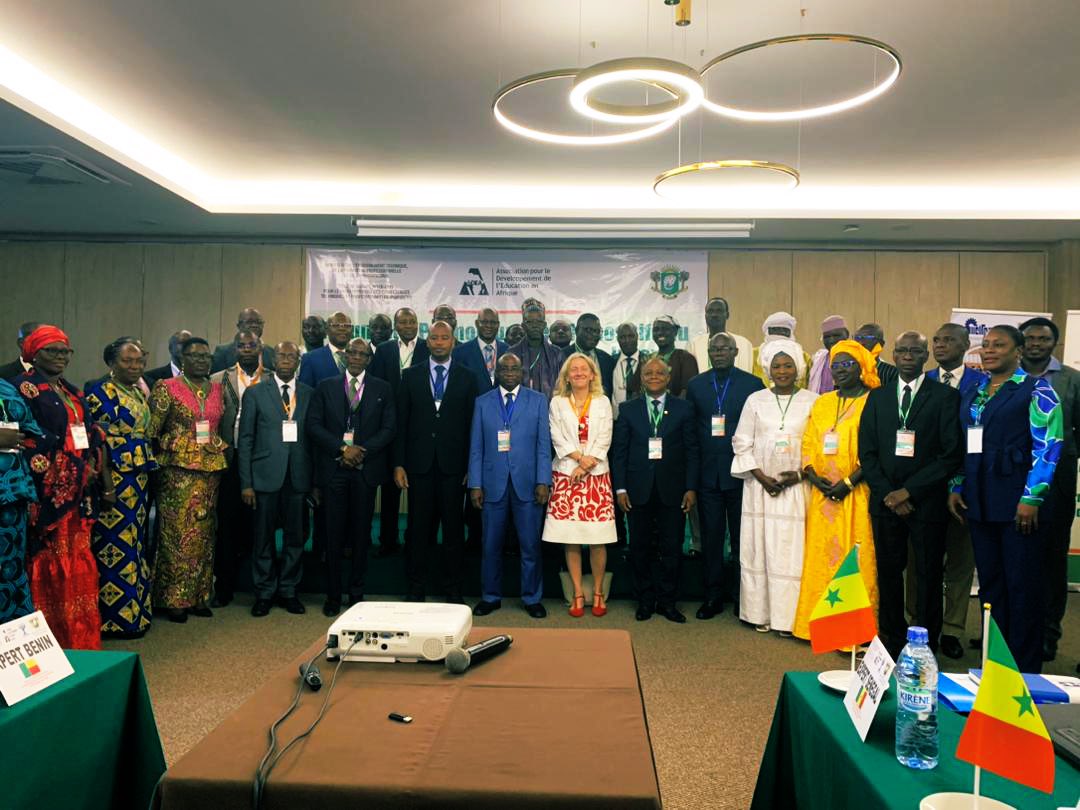 AmbSuisseCI's tweet image. Ouverture, avec SEM @NKoffi_METFPA , du Forum sur les dispositifs de formation professionnelle pour les pays de l’UEMOA. La 🇨🇭 finance ce partage d’expertises et de systèmes pour trouver des solutions innovantes; un sujet crucial pour le futur de la jeunesse en 🌍. #CIVedu