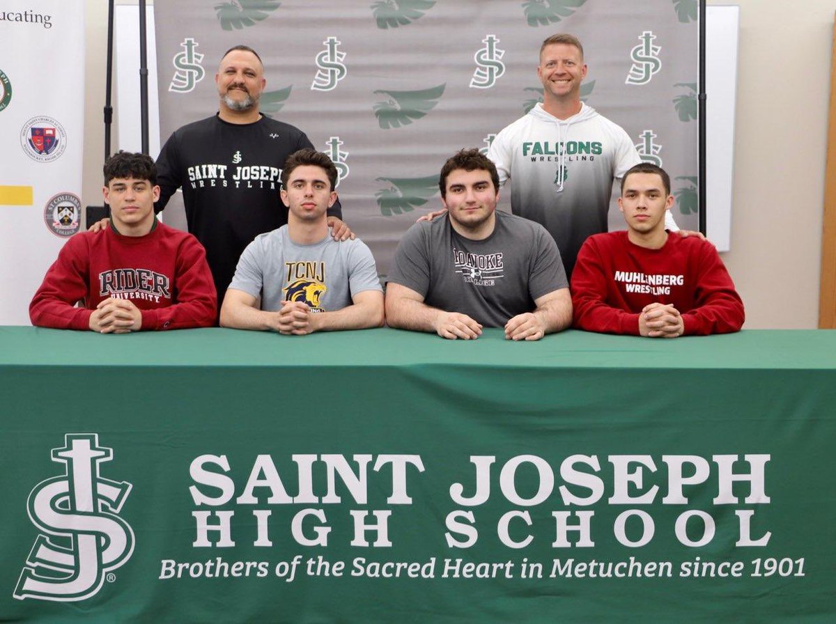 NokeWrestling's tweet photo. Next up we welcome Jake Tulli from Flemington, NJ! #TheBuild23
Jake Tulli
St Joe Metuchen
Flemington, NJ
County champion
District champion
Region finalists
2x state qualifier
Freestyle state placer
Greco state runner up https://t.co/EXy7E5MATW